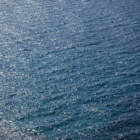 163 - Sunshine 4 Fronte Vista Mare, 100m San Remo